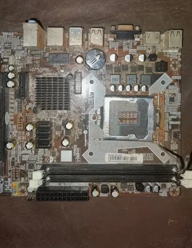 Placa-mãe Goldentec GT-H81 LGA 1150 (Para Retirada de Peças / No Estado)