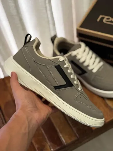 TÊNIS RESERVA CASUAL DISPONÍVEL NA LOJA ENVIO PARA TODO ?