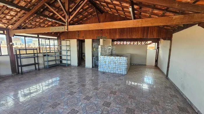 Casa com 2 quartos para aluguel, 130m² - Floramar - Belo Horizonte