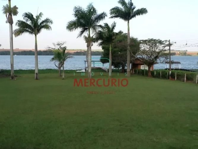 Rancho para locação e venda na Estrada do B.T.C. em Pederneiras - SP
