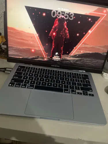 Apple MacBook M4 R$5900
