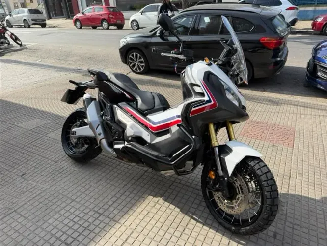 Honda X-adv