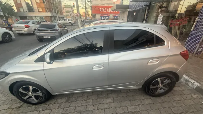 Chevrolet Onix Hatch LTZ 1.4 8V Flex Aut. 4P 2018
