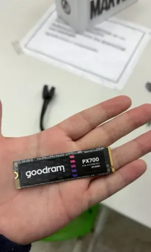 SSD: 1TB Goodram PX700 SSD SSDPR-PX700-01T-80 M2 7.400 MB/s para leitura 6.500 MB/sEscrita