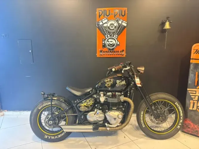 TRIUMPH BOBBER 1200