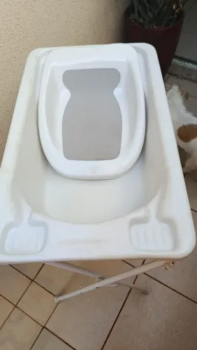  Banheira pra banho +suporte. 