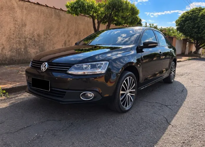 Volkswagen Jetta Comfortline 2.0 T.flex 8V 4P Tipt. 2012