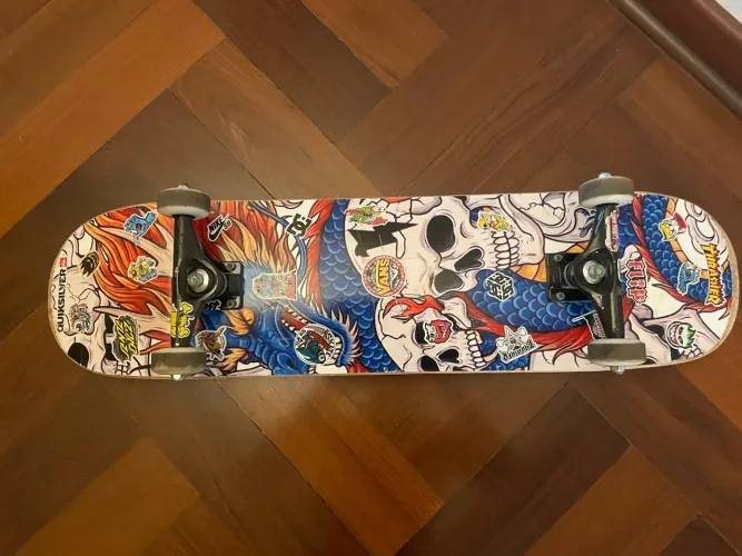 Skate Dragão Oriental Azul usado