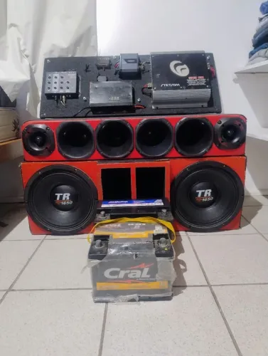 Vendo caixa de som