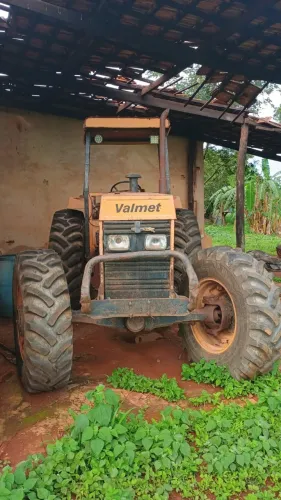 Trator Valmet 128 4x4