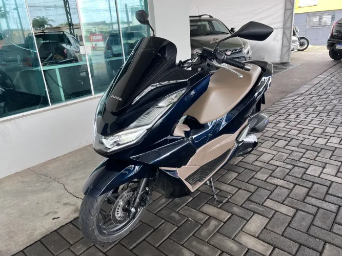 Honda PCX 160 DLX 2025