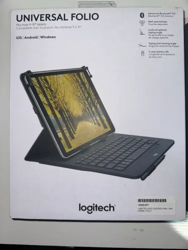 Logitech Universal Folio - Teclado Bluetooth para iPad/Tablet (1º mes de uso)