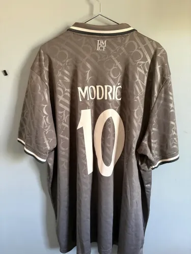 Camisa Real Madrid III 2024/25 Adidas Modric 10 Original 3XL