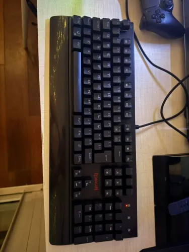 Teclado Gamer Mecânico Redragon Kala RGB - Switch Red - 100% Funcional