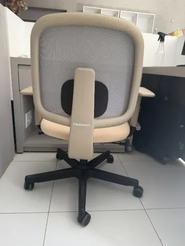 Cadeira Flexform Dot Bege
