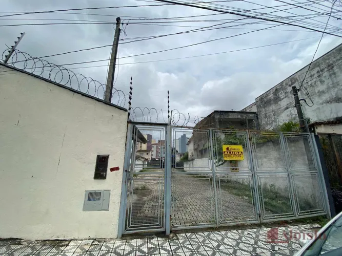 Box/Garagem para alugar por R$ 2.688,28/mês - Centro - Taubaté/SP