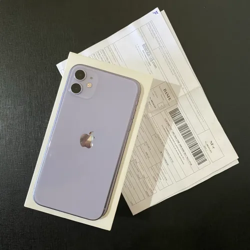iPhone 11 128GB C/ NOTA FISCAL - AVALIO TROCAS E DIVIDO NO CARTÃO