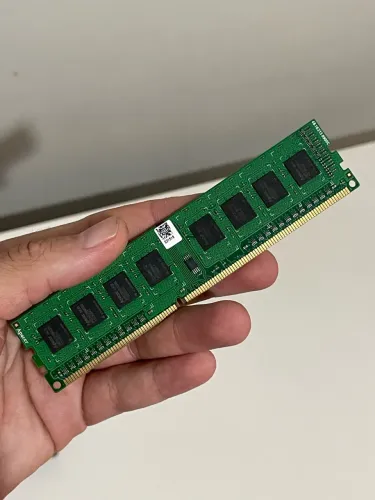 Memória DDR3 4GB - 1333 MHz
