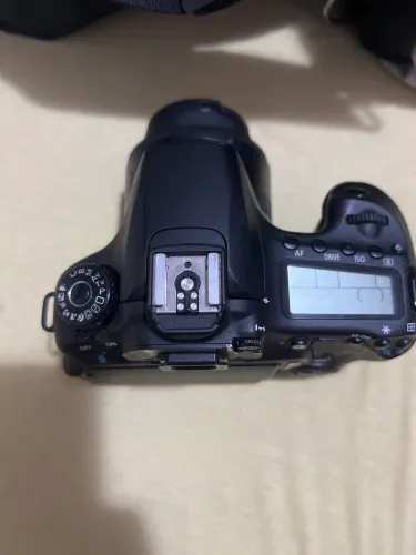 Câmera cânon 60d
