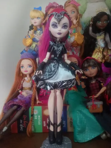 Ever After High Mira Shards