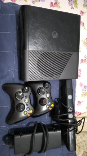 XBOX 360 COMPLETO + HD 500GB CONSERVADO!