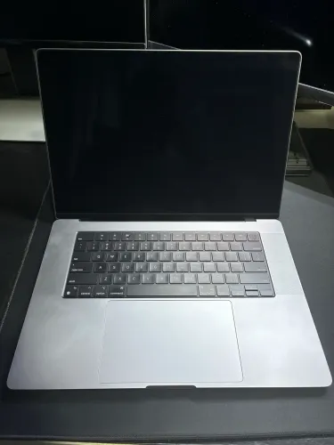 Macbook Pro M1 16gb 1TB