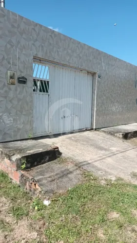 Casa à venda na Zona de Expansão Areia Branca, em Aracaju