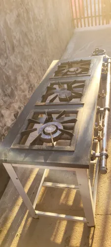 Vendo fogão industrial 3 bocas