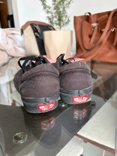 Tênis Vans preto tamanho 36