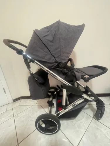 Carrinho ABC Design Como 4 com suporte para o carro
