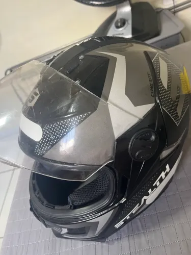 Capacete