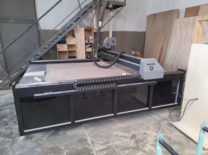 ROUTER CNC INDUSTRIAL - SEMI NOVA - MACK CNC AREAL UTIL 2500 X 1800mm