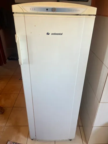 Geladeira Continental 330 Autodegelo - Usada