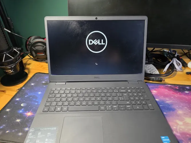 Notebook Dell Inspiron 15 3000 (3501-A10P)