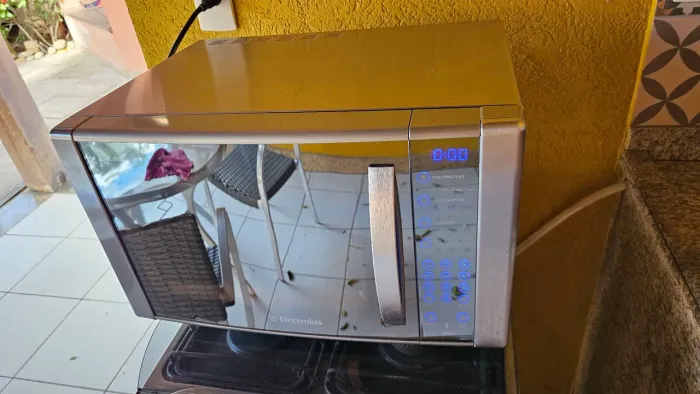 Microondas Electrolux Inox Blue-Touch