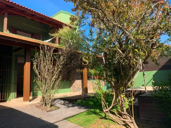 Casa para venda com 4 dormitórios + Edicula em Canasvieiras - Florianópolis - SC