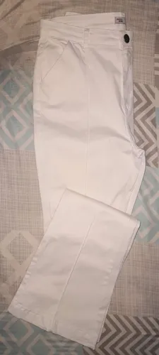Calça flare branca