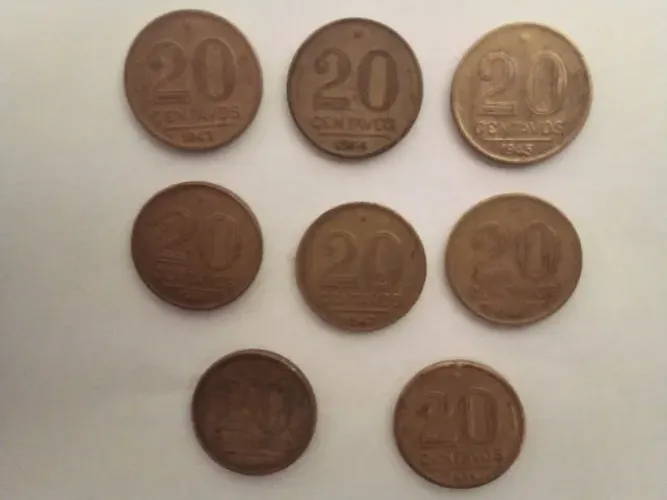 Moedas brasileiras antigas de 20 centavos