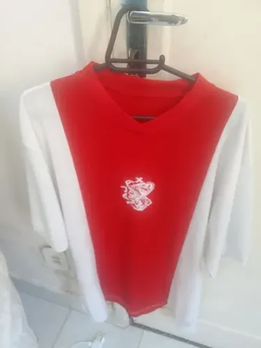Camisa Ajax 1970 tamanho GG lançada pelo Jornal Lance
