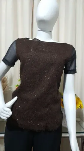 Blusa feminina com brilho da BAHAL