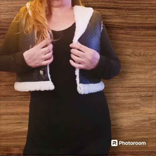  Vendo roupa colete pelúcia sintética 