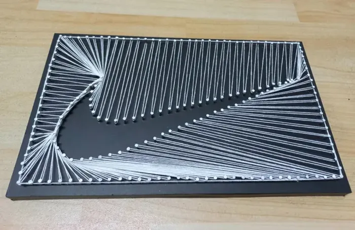 Quadro String Art Logo Nike com Pregos Linha Artesanato<br>