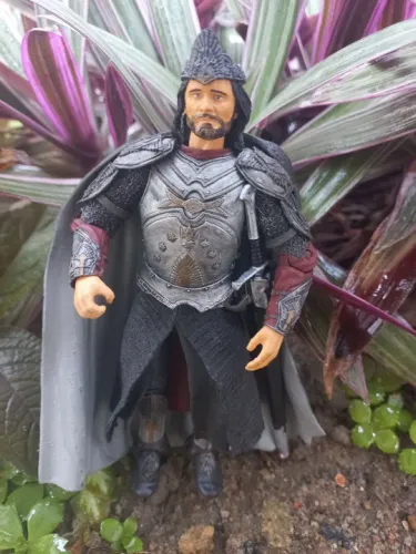 Aragorn Coronation King of Gondor Senhor dos Anéis Toybiz