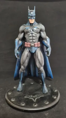 Estátua Batman DC Comics - Edição Colecionador. .
