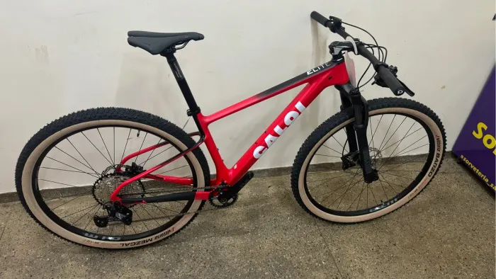 CALOI ELITE CARBON SPORT TAMANHO 17 ZERO