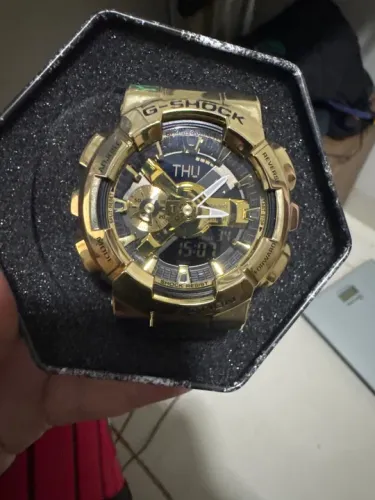 Relógio G-Shock dourado Gm 110 g