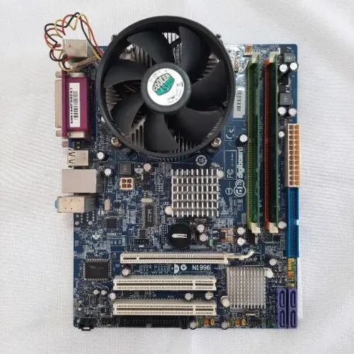Kit Placa mãe Digiboard G31M3L-M+Processador Pentium E5300+2GB Memória RAM+Cooler Box