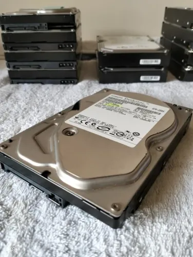 HD Sata 3.5 Hitachi 500gb e 7.200rpm.