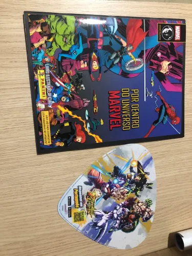 Album Marvel Panini CCXP Folder Dragon Ball