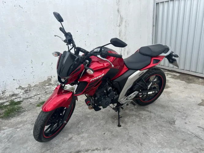 Yamaha Fazer FZ25 250cc - Apenas 4.700 km | Moto nova!